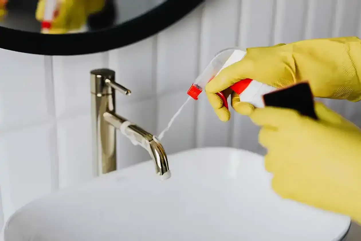 Nedstar-cleaning-small